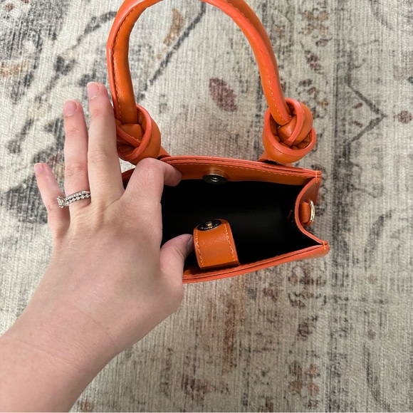 BOOHOO KNOT HANDLE MINI GRAB BAG - Picture 4 of 4